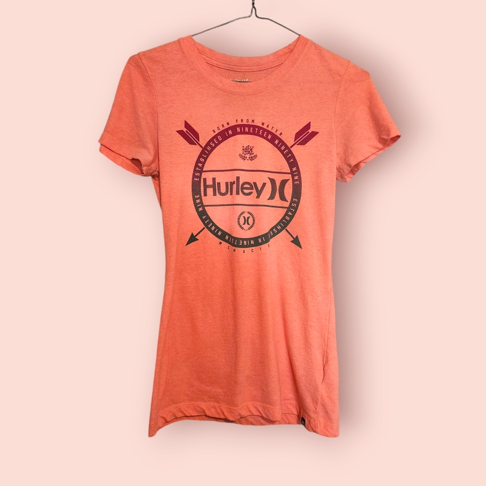 Medium 2000s y2k Hurley Tee